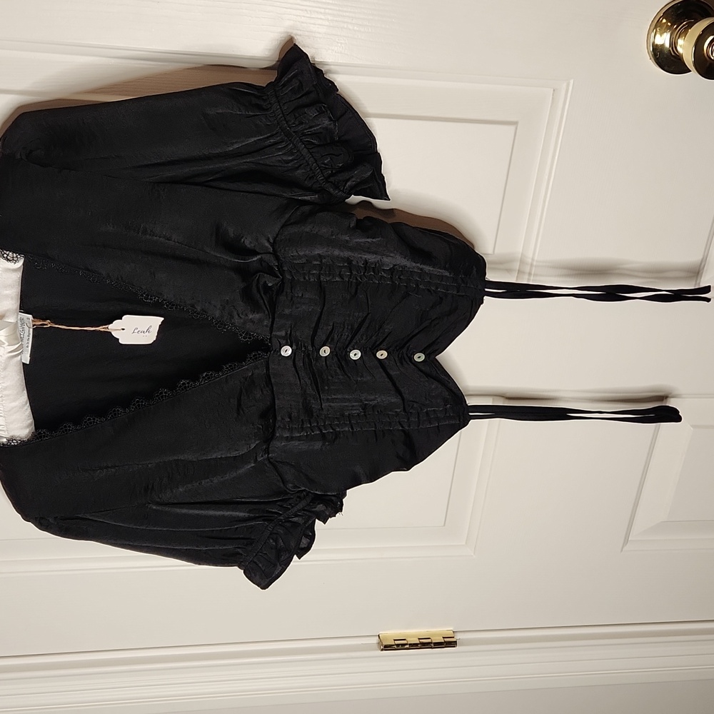 Shop Neighbor Black Peasant Blouse Size S NWT - Picture 2 of 11